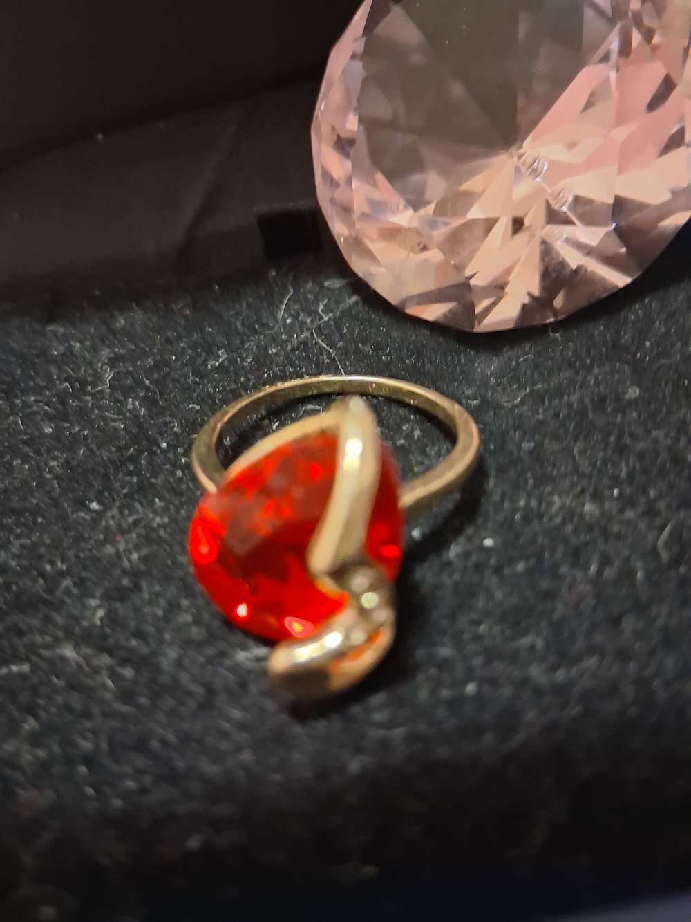 Source Unknown Gold Ring with Vivid Red Teardrop Stone